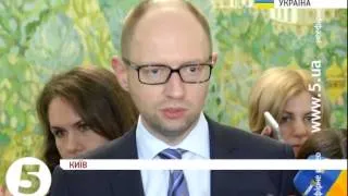 Яценюк закликав Путіна забрати війська зі сходу України