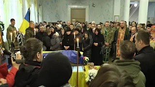 Загиблого 19-річного розвідника Богдана Гавриліва у Калуші зустріли на колінах