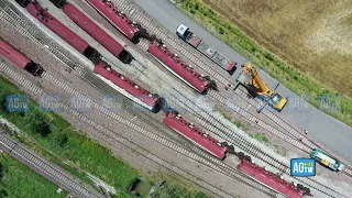 Il drone immortala il treno ribaltato da una tromba d'aria nel Mantovano