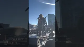 Avril Lavigne Acoustic / Bite Me / River on the Rooftop 2022