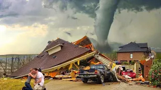 5 minutes ago after the tornado in China! Houses demolished in Jiangsu