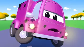 Suzy,masinuta roz,s-a lovit de Gary,camionul de gunoi si s-a murdarit cu cerneala - Desene copii