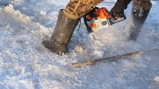 2020.11.14  Резня льда бензопилой Stihl