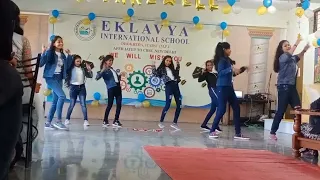 Farewell party of 12th class|| 11th class girls Dance performance|| Eklavya International School.