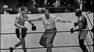 Jose Gonzalez TKO 6 Rubin "Hurricane" Carter, round 3