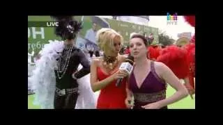 Ирина Слуцкая на красной дорожке "Премии Муз-ТВ 2012"
