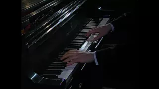 Jan Lisiecki Performs Chopin  Waltz, Op. 64, No. 2