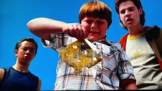 Diary of a wimpy kid | Rowley eats the cheese | 2010