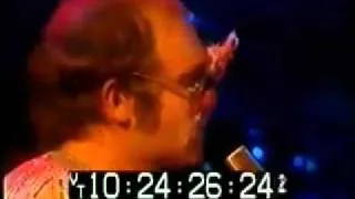 Elton John - Bennie and the Jets (Live at Hammersmith Odeon in 1974)