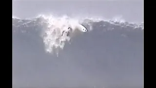 ANDY IRONS "Full Blitz flips at Pipeline"