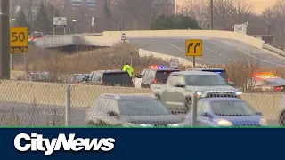 1 person is dead following a high speed crash on Highway 400