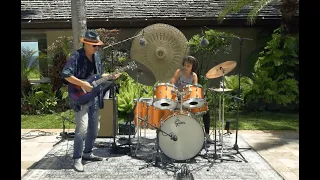 Oye Como Va ft. Carlos Santana & Cindy Blackman Santana | Playing For Change | Song Around The World