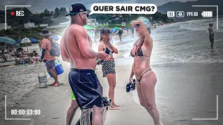 FLAGREI O RENATO CHAMANDO UMA MULHER PARA SAIR COM ELE !