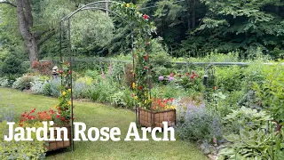 A Closer Look At The Jardin Rose Arch