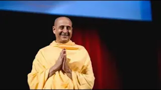 Radhanath Swami Chanting Powerful Hare Krishna Maha Mantra