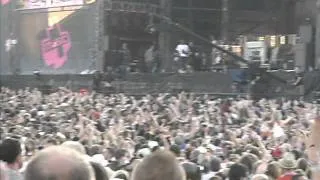 Tinie Tempah - Pass Out (Live at V-fest 2011, Chelmsford)