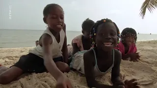 Sénégal: une île à la dérive - Carabane