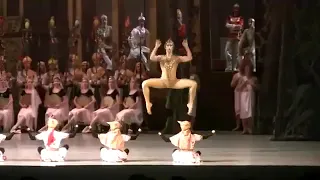 黄金の像の踊り「ラ・バヤデール」マリインスキーバレエ　Variation   Golden Idol　”La Bayadere” Mariinsky Ballet 23