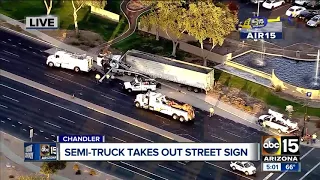 Semi-truck crash in Chandler