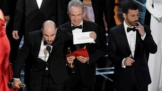 The Moment 'La La Land' Mistakenly Won an Oscar