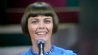 Mireille Mathieu - L'Homme Qui Sera Mon Homme (Podium 70, 27.06.1970)