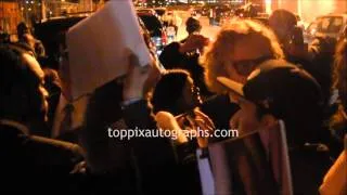 Amber Heard - Signing Autographs at the 2013 Met Costume Institute Gala in NYC