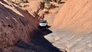 Land Rover lr3 hells gate/hells revenge Moab Utah