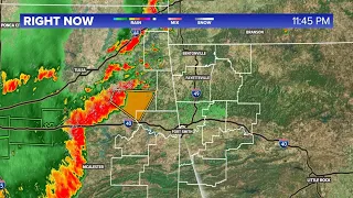 Line of thunderstorms moving into 5COUNTRY