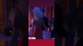 Миша Романова танцует с Максом Барских