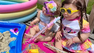 FIESTA EN LA PISCINA CON DOS BEBÉS REBORNS NASHLY DANIA Y BRISEIDA / MIS REBORN SE METEN AL AGUA😱