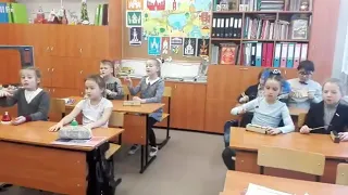 Белорусская народная песня"Сел комарик на дубочек".4 класс НСМШ