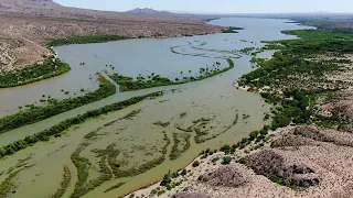 Flying my DJI Mavic ZOOM over a flooded river plain and a fishing paradise in NM#ADRIANUNKNOWN