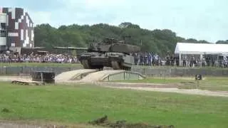 Tankfest 2014 - British Army Display 3 (Challenger 2)