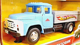 Охота на редкие Хот Вилс: нашли ЗИЛ АКАДЕМИКА! Новогодняя охота на редкие Hot Wheels в магазинах!