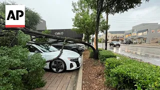 Damaging winds, hail pummel Dallas area