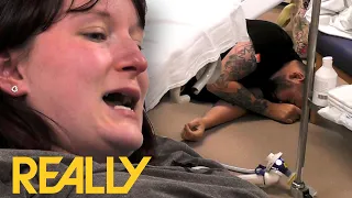 Dad Completely Passes Out While Mum Is Delivering The Baby | One Born Every Minute