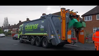 Nottingham city council Dennis olympus elite 6 emptying Green refuse bins