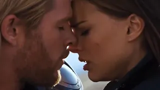 Natalie Portman Kiss Thor ( Chris Hemsworth ) Full HD Resolution