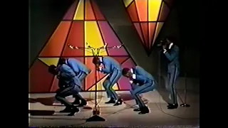 Ol' Man River - The Temptations (1967) Live on The Mike Douglas Show