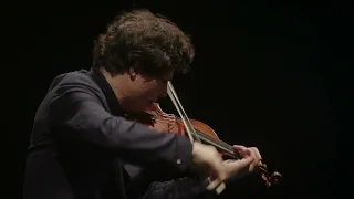 Augustin Hadelich plays Bach Giga from Partita No. 2 Live (2021)