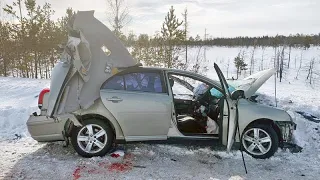 Автомобиль с семьёй вынесло под фуру: трагическая авария под Сургутом