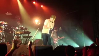 Kaiser Chiefs NEW SONG 'Bows and Arrows' live @ Melkweg, Amsterdam 08-05-2013