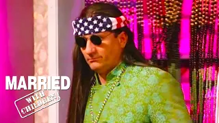 Al Gives The Shoe Store A 70s Make Over | Married With Children