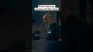 Ngannou getting ready for his fight vs. Tyson Fury 🥊