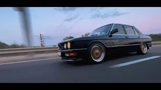 Ценители BMW точно заценят / Сняли на видео ОЛДСКУЛЬНУЮ ЛЕГЕНДУ BMW e28 / Машина для души