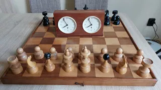 5 min chess game with vintage chess equipment