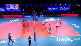 Kliuka hits ridiculous 4 to 4 shot VNL