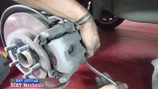 TOYOTA ALTIS;  Maingay na brake pad dto sa likuran gulong? | DIRT MECHANIC