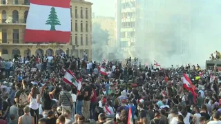 Cae el gobierno del Líbano en medio de protestas tras explosión en Beirut