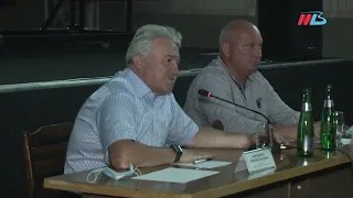 Евгений Москвичев и Виталий Лихачев пообщались с жителями Фролово